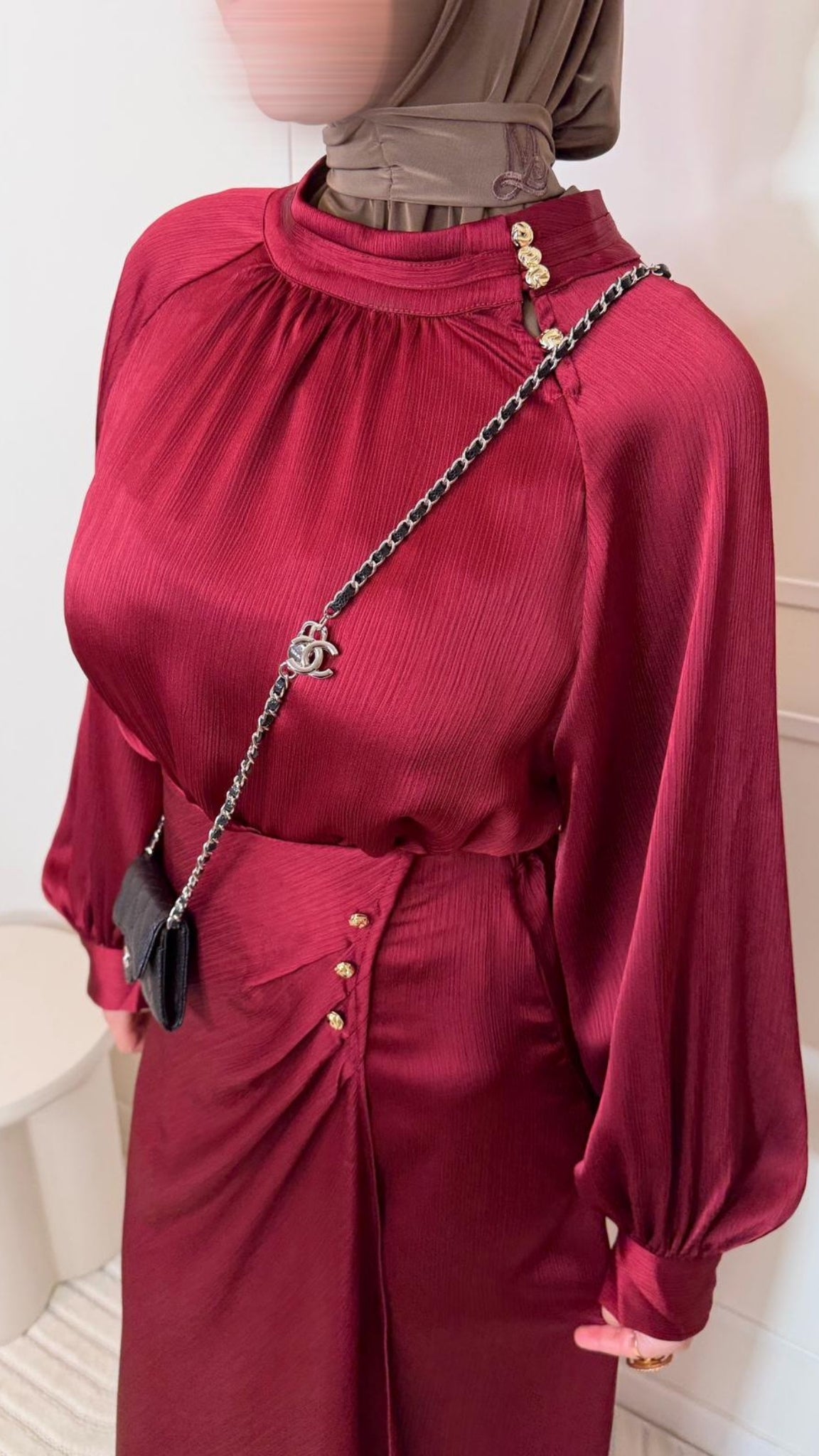 Blouse satinée à manches longues