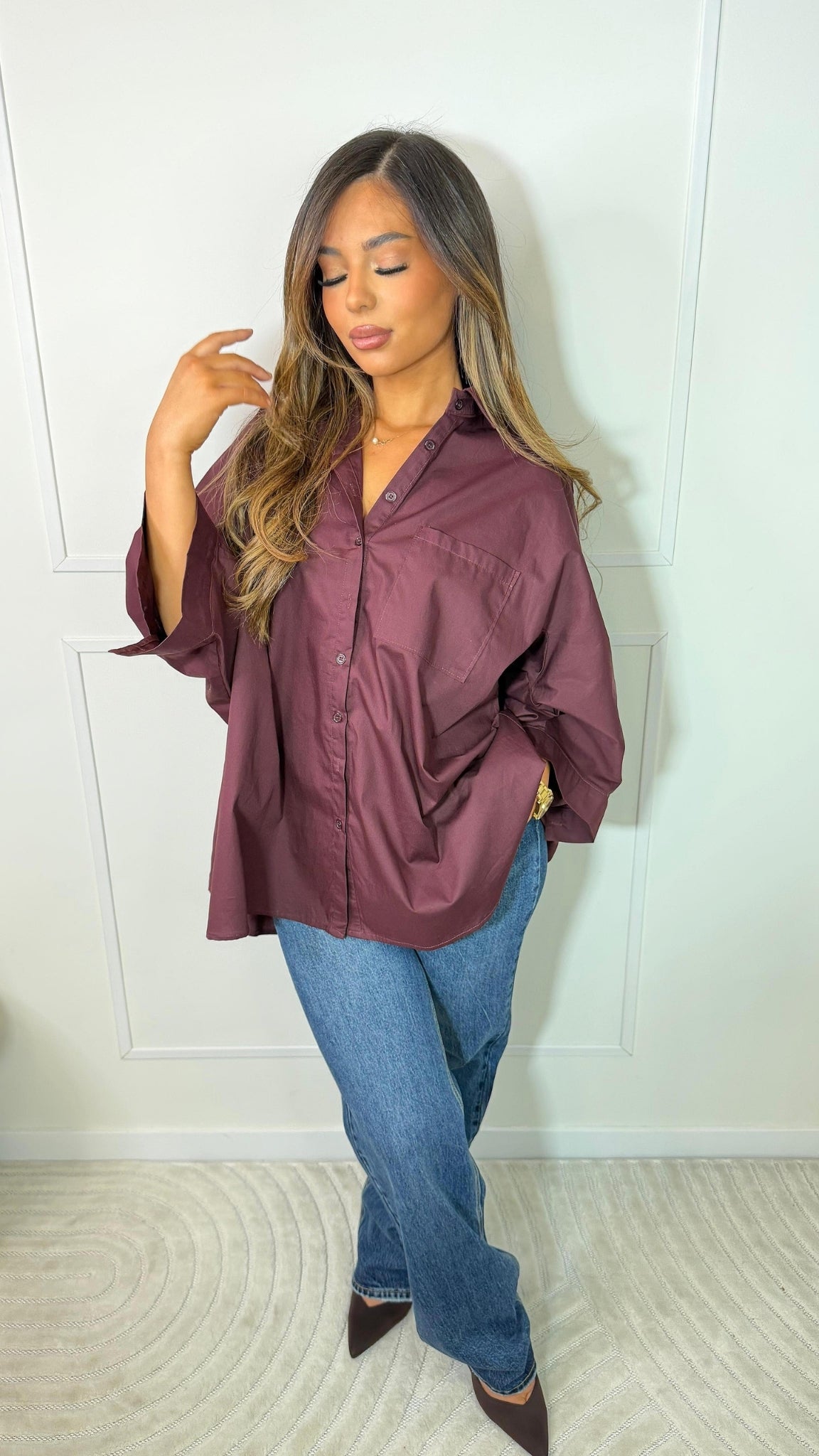 Flowy shirt with wide sleeves