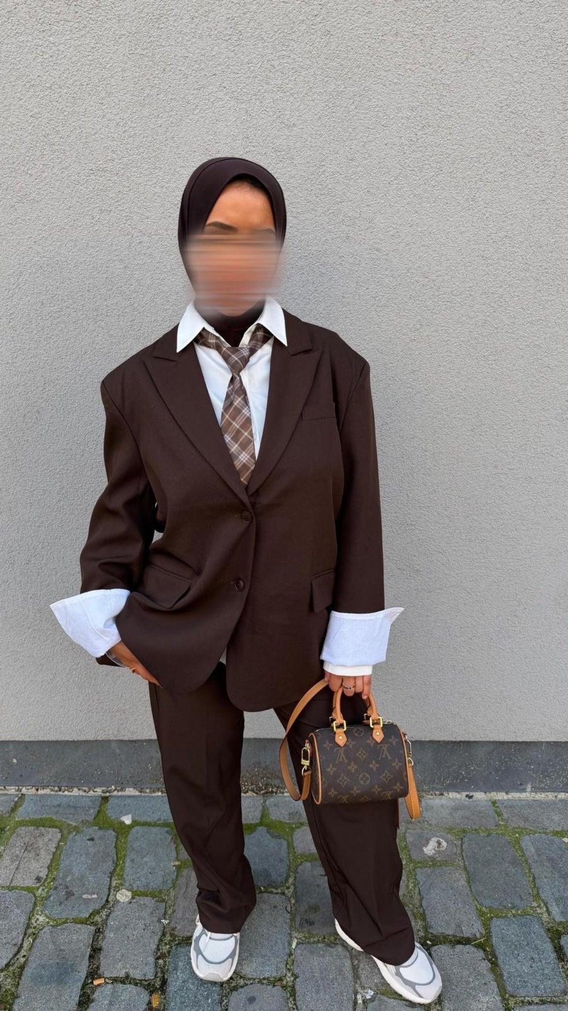 Structured blazer with a straight cut