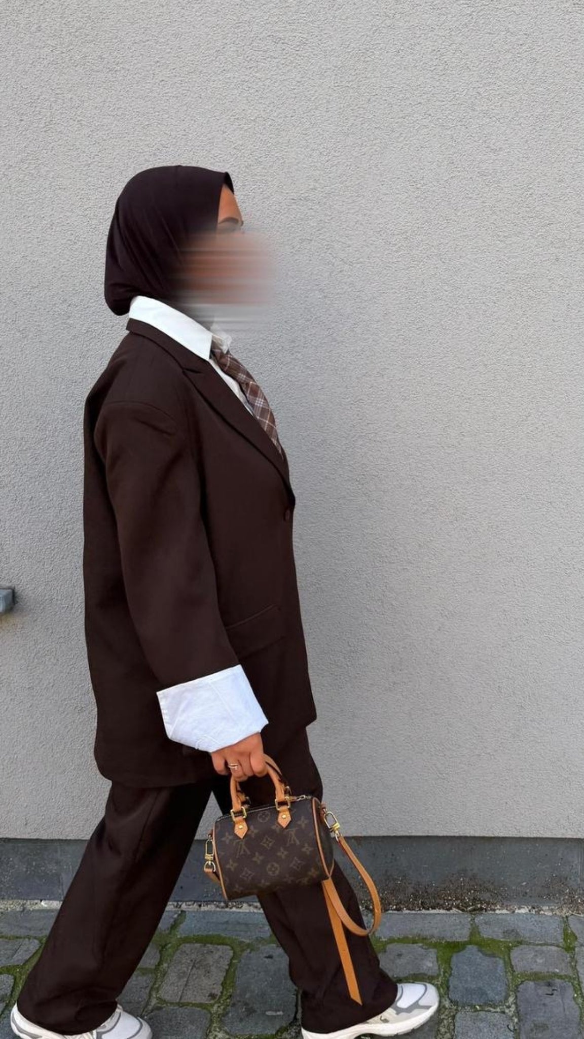 Structured blazer with a straight cut