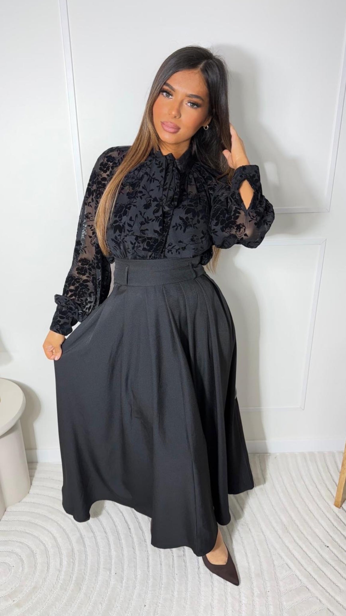 Patterned Lavallière Blouse