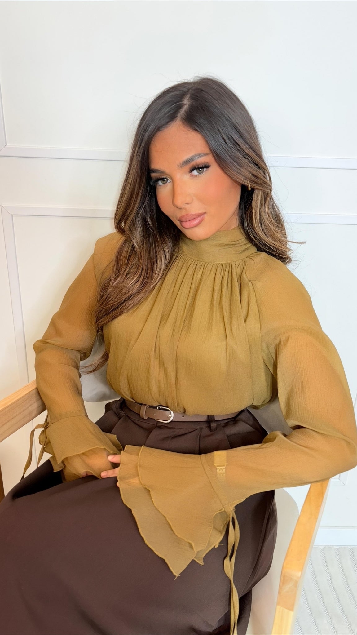 Chemise élégante manches évasées