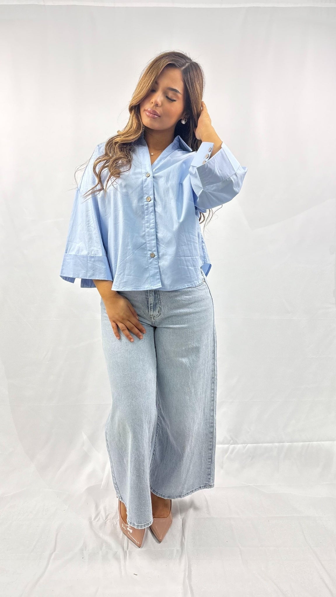 Chemise courte en popeline manches évasées