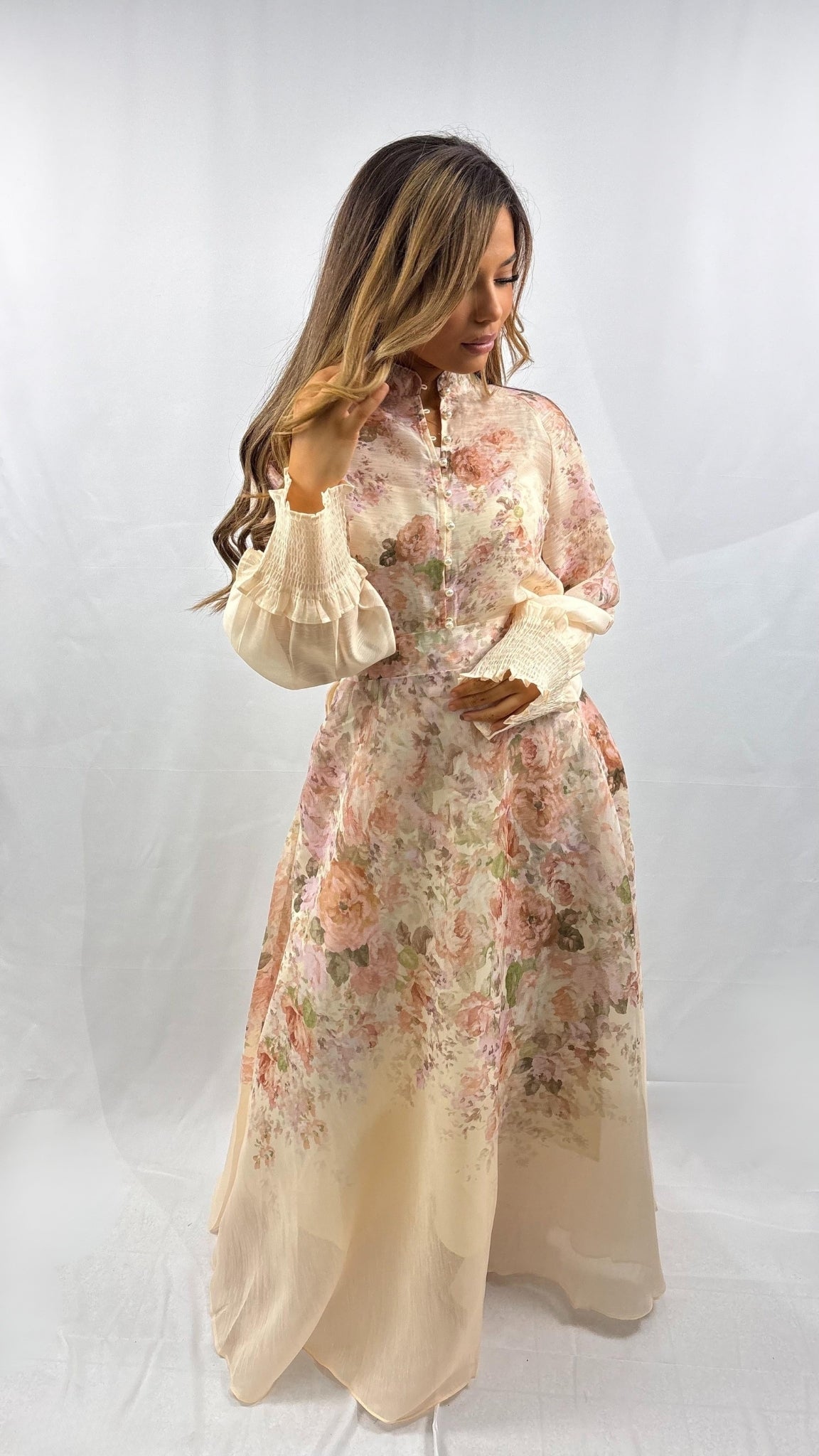 Ensemble voile floral col boutonné