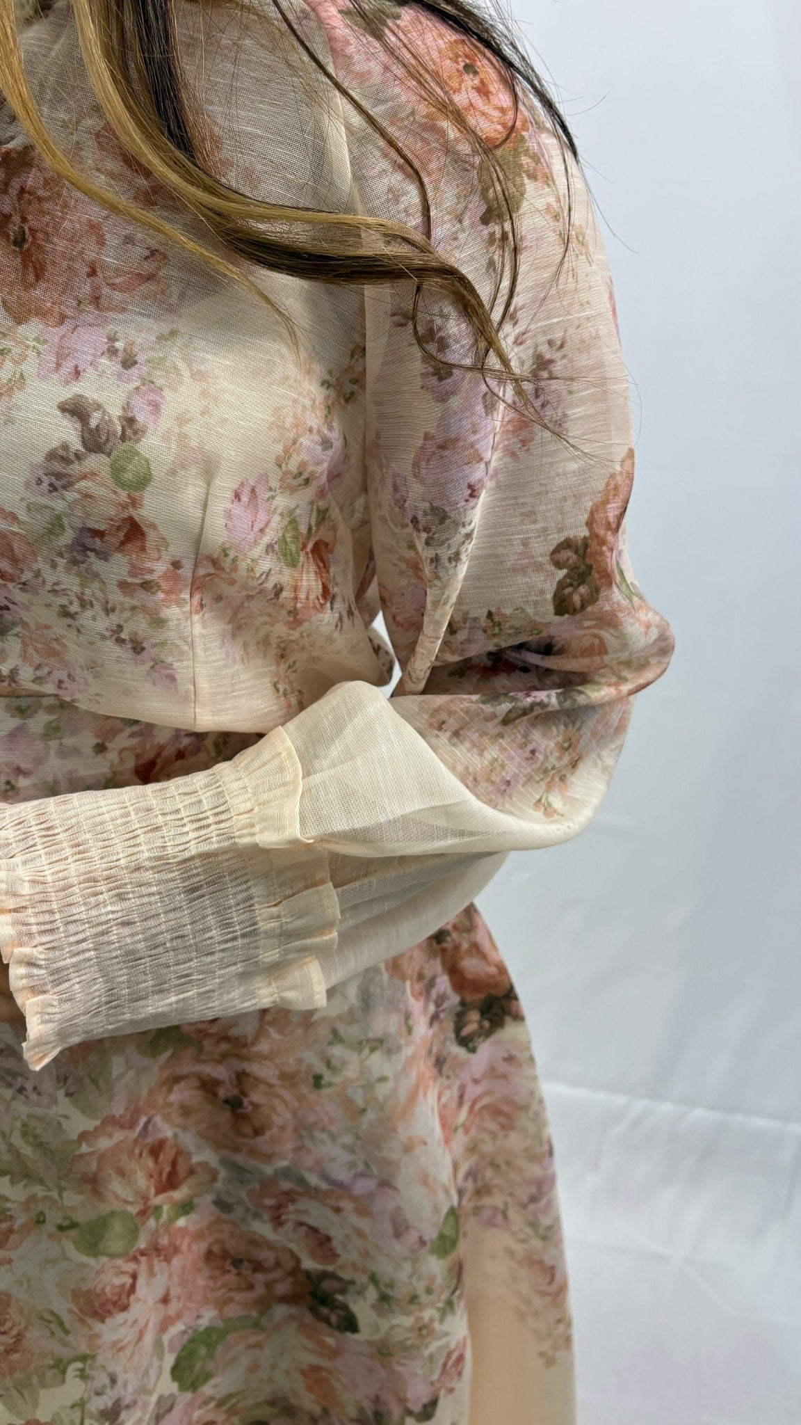 Ensemble voile floral col boutonné