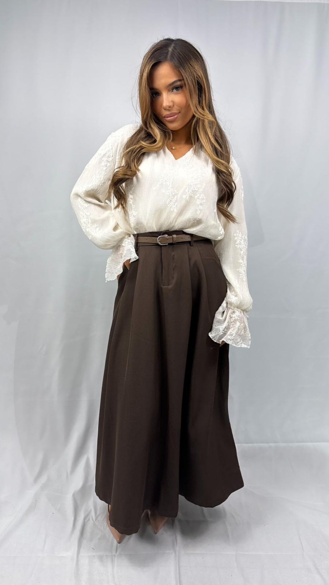 Blouse romantique à manches évasées