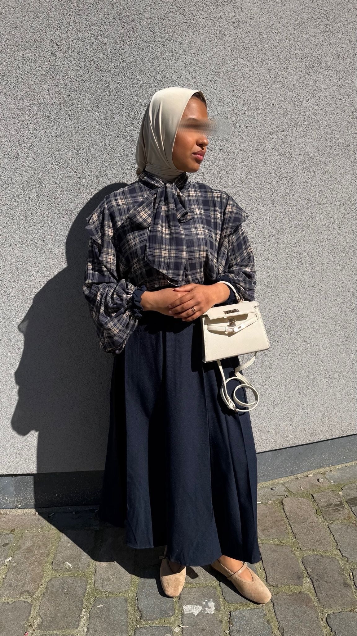 Chemise à carreaux col lavallière