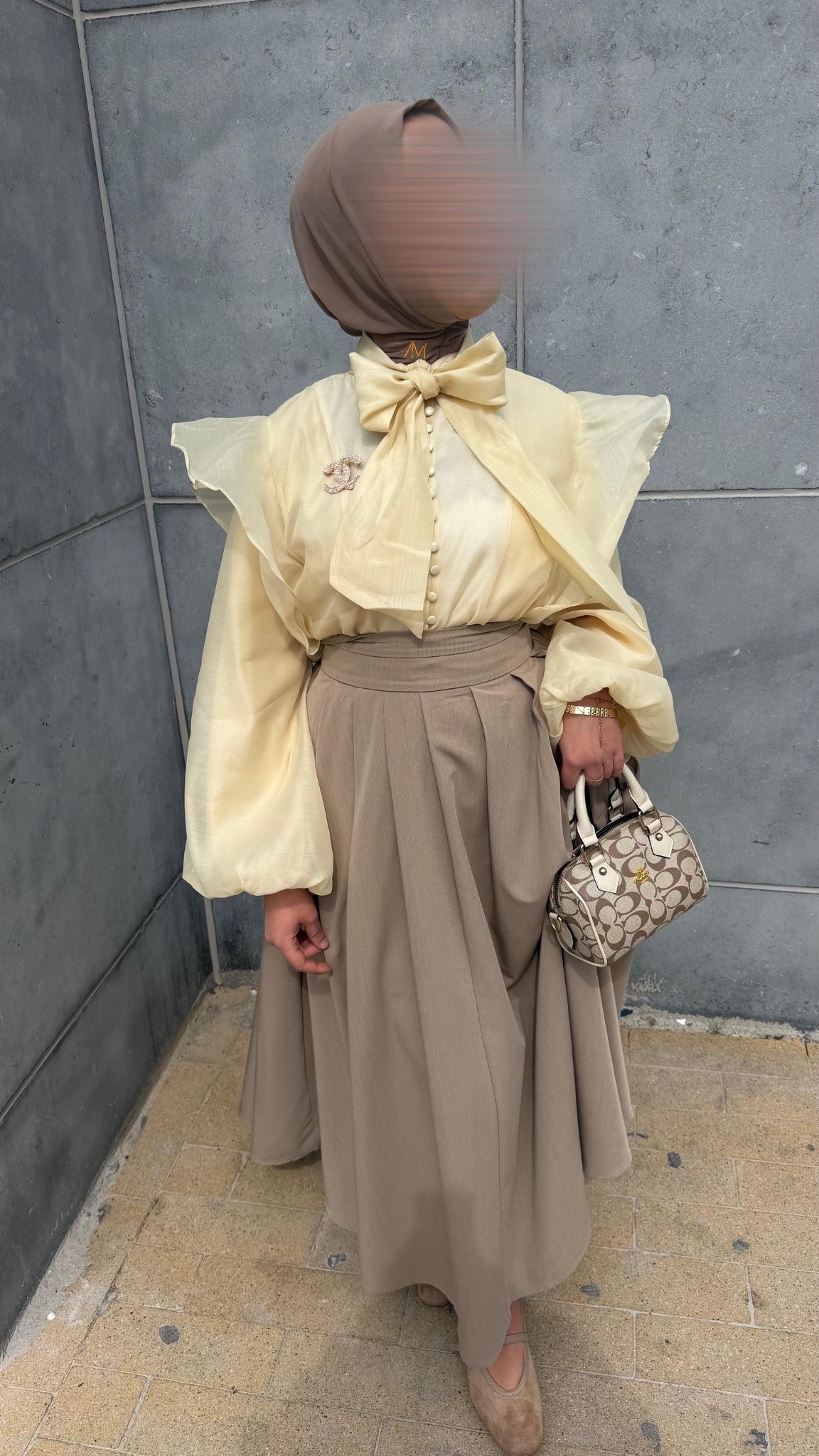 Blouse Coquette Col Noué